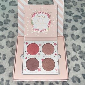 NEW Beauty Bakerie's Cotton Candy Champagne Blush Palette